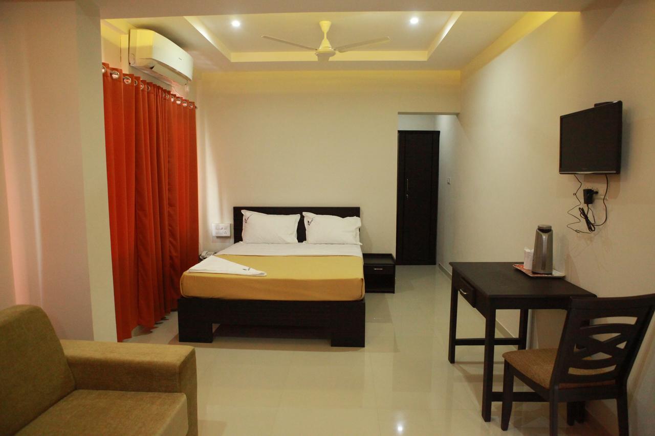 ริวา เรซิเดนซี Hotel ปาลักกัด ภายนอก รูปภาพ