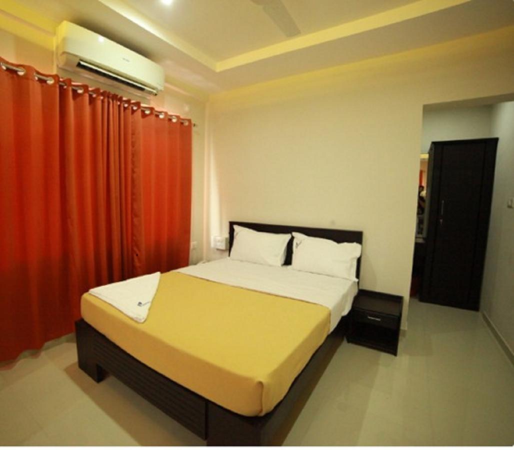 ริวา เรซิเดนซี Hotel ปาลักกัด ภายนอก รูปภาพ